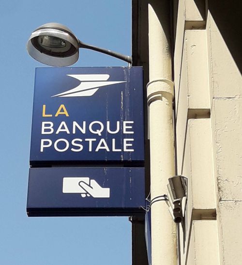 oriflamme logo la banque postale et dab petit